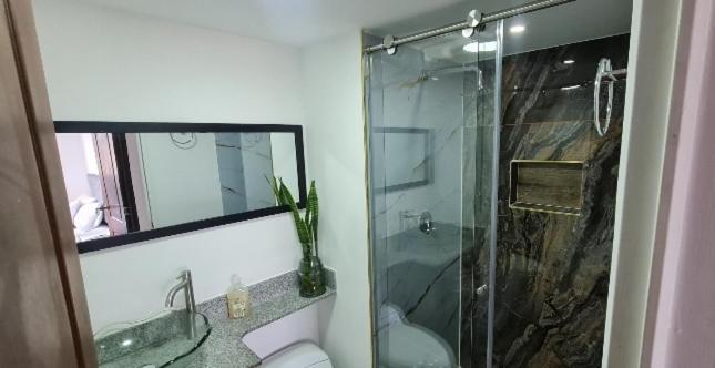 Apartamento vistas lindas cerca centro Medellín Exterior foto